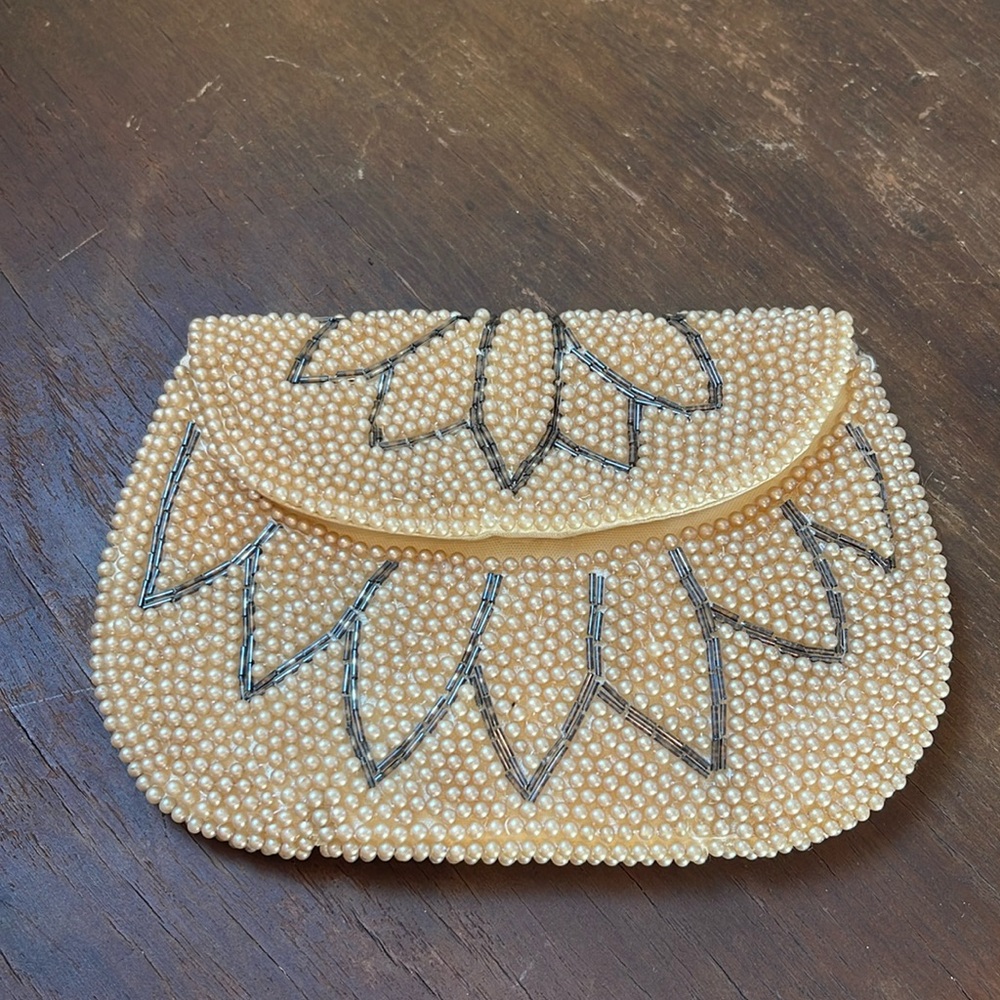 Vintage La Regale beaded Japanese small hand clutch purse